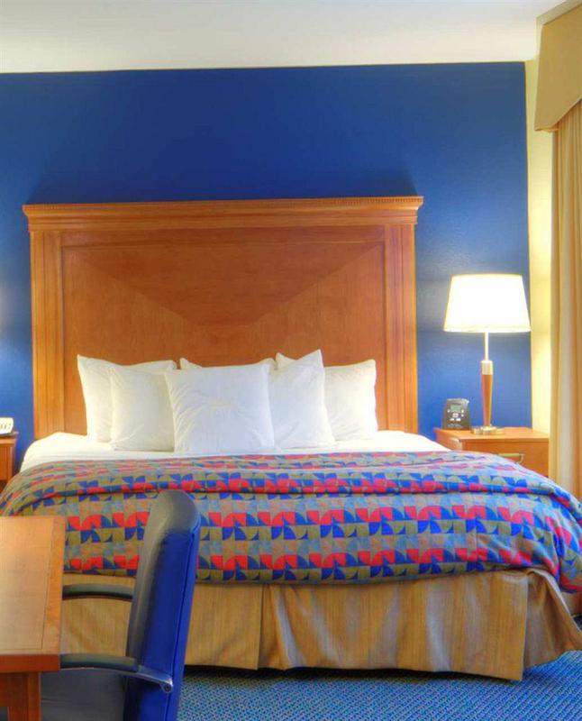 Homewood Suites By Hilton Портсмут Стая снимка