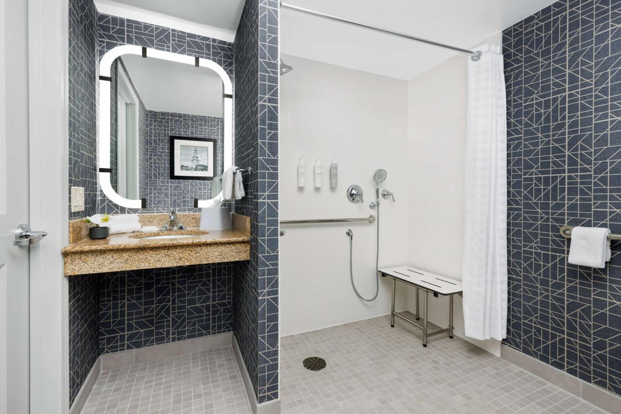 Homewood Suites By Hilton Портсмут Екстериор снимка