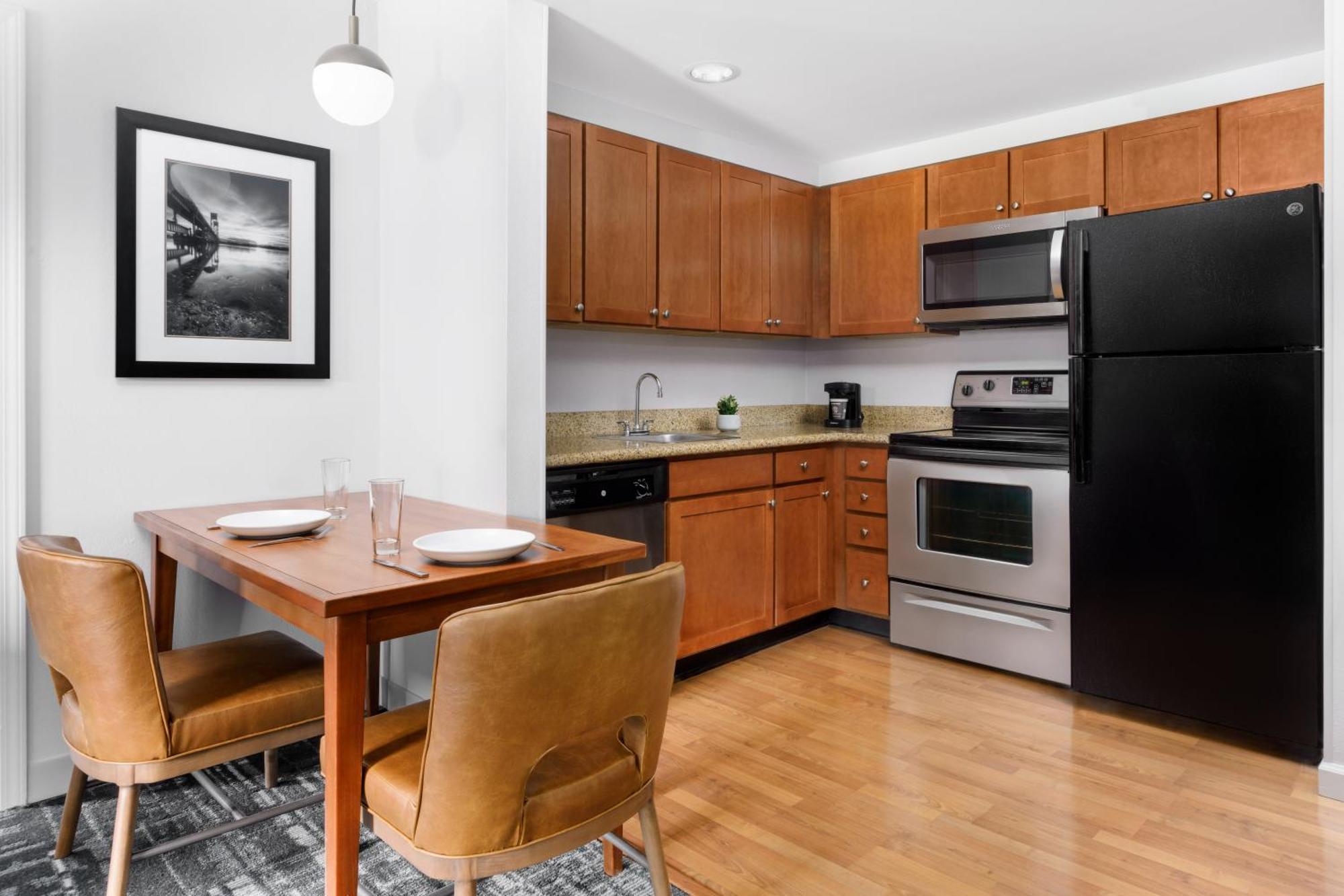 Homewood Suites By Hilton Портсмут Екстериор снимка