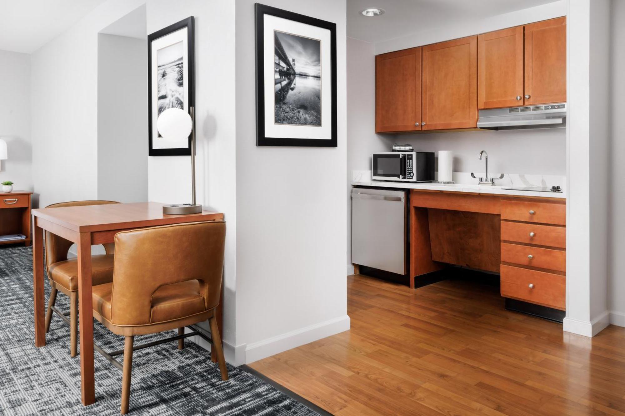 Homewood Suites By Hilton Портсмут Екстериор снимка