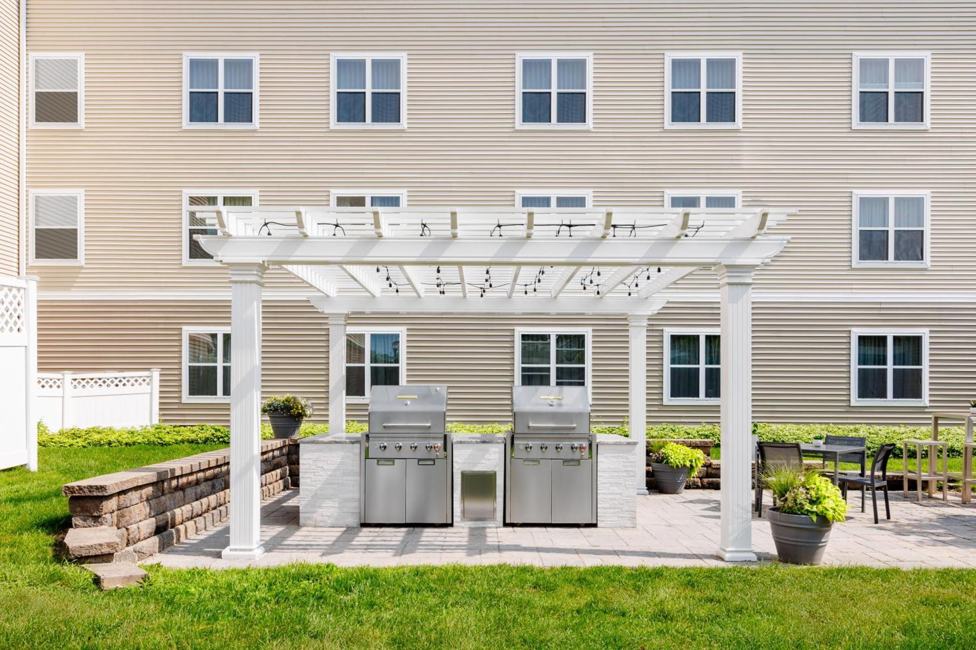 Homewood Suites By Hilton Портсмут Екстериор снимка